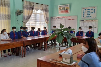 Đoàn trường tổ chức lễ kết nạp đoàn viên mới năm học 2021 – 2022