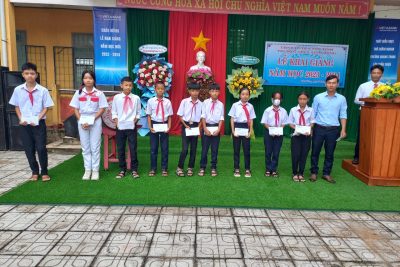 HÌNH ẢNH ĐÓN HỌC SINH LỚP 6 VÀO TRƯỜNG